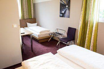 Hotel Mainstation 3*